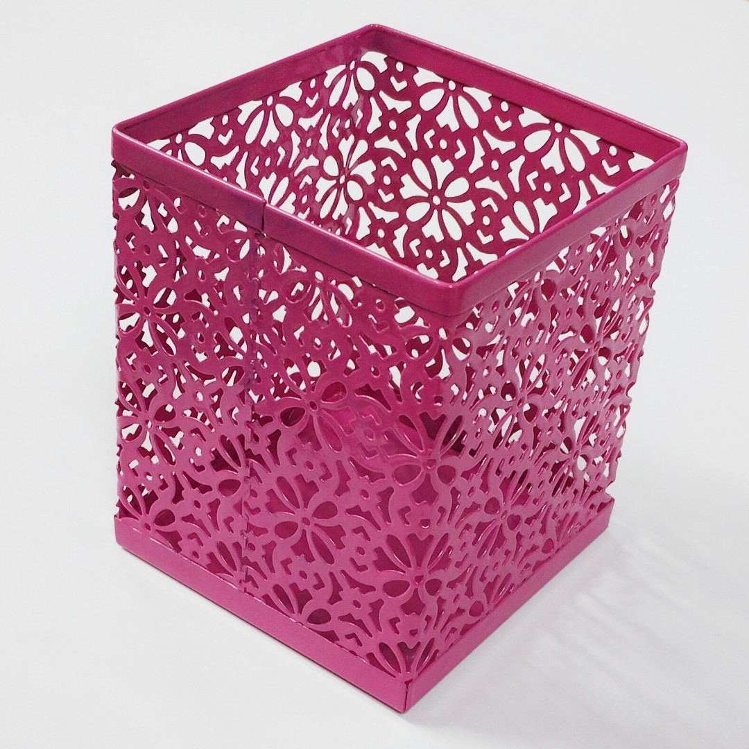 portalapices-calado-cuadrado-fucsia