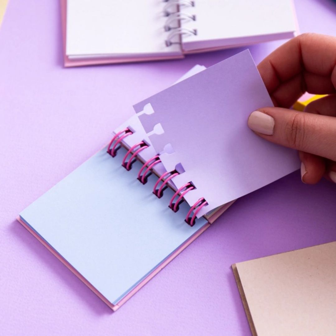 mini-cuadernito-con-hojas-lisas-pastel-punto-cero-verde-7641