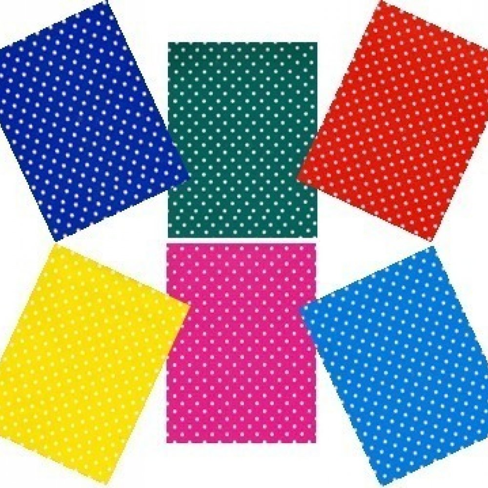 papel-de-forrar-plastificado-a-lunares-